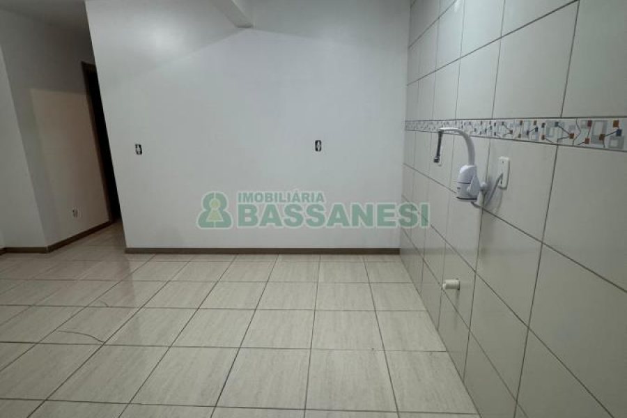 Apartamento com 65m², 2 dormitórios, 1 vaga, no bairro Desvio Rizzo em Caxias do Sul para Alugar