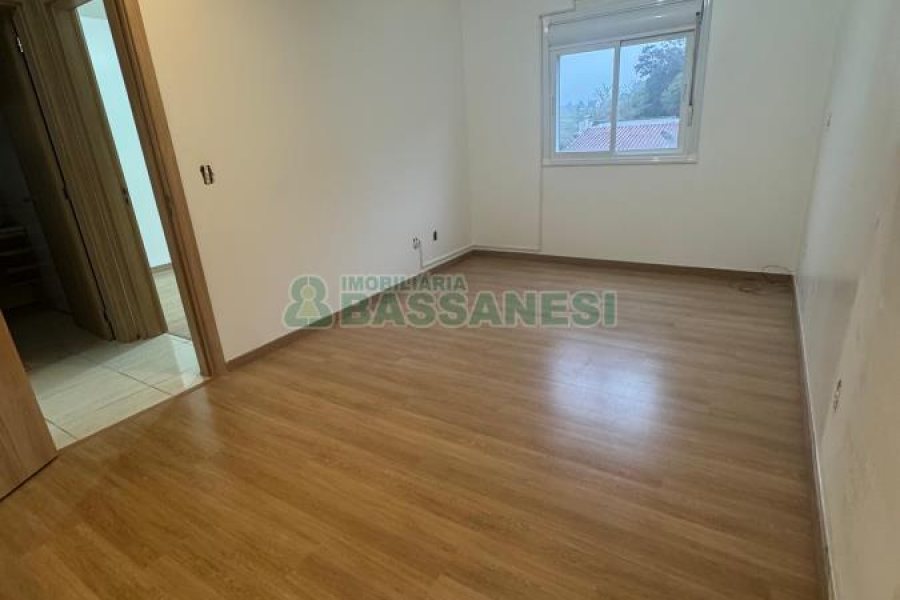 Apartamento com 65m², 2 dormitórios, 1 vaga, no bairro Desvio Rizzo em Caxias do Sul para Alugar