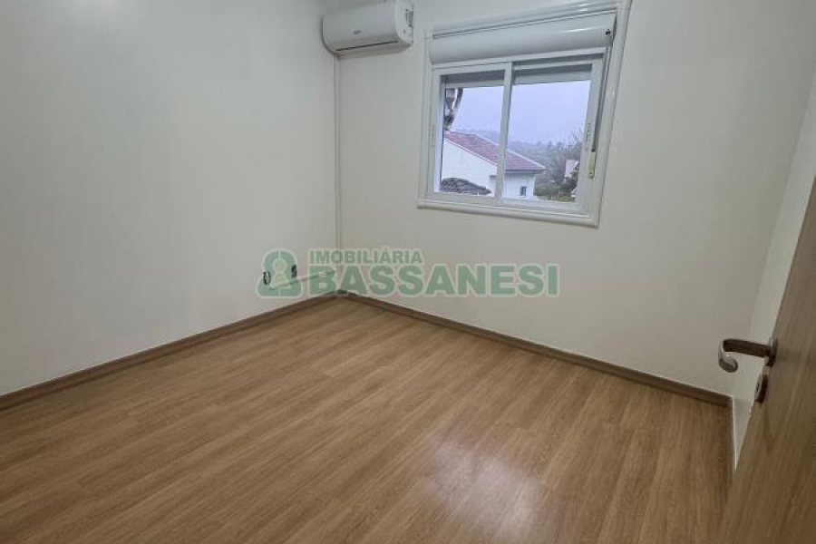 Apartamento com 65m², 2 dormitórios, 1 vaga, no bairro Desvio Rizzo em Caxias do Sul para Alugar