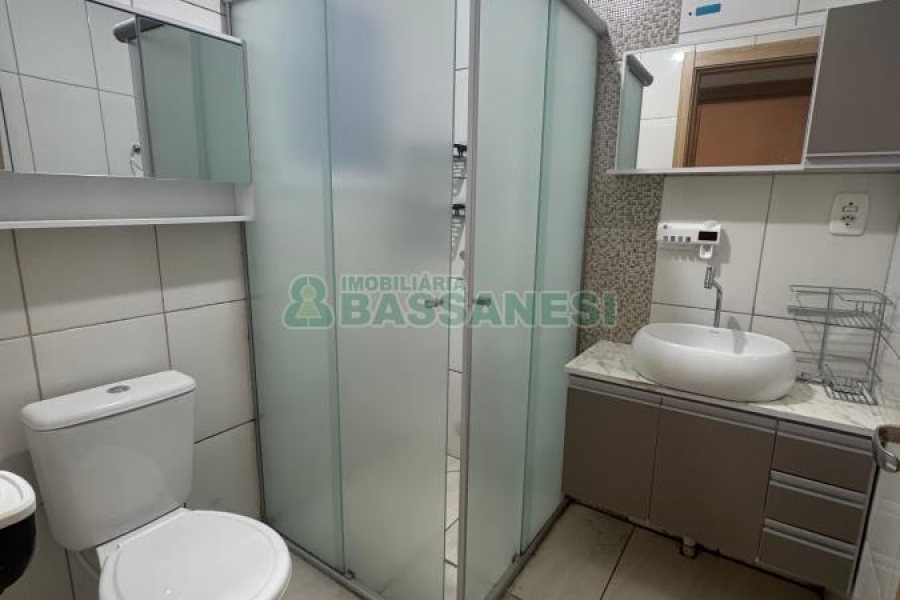 Apartamento com 65m², 2 dormitórios, 1 vaga, no bairro Desvio Rizzo em Caxias do Sul para Alugar