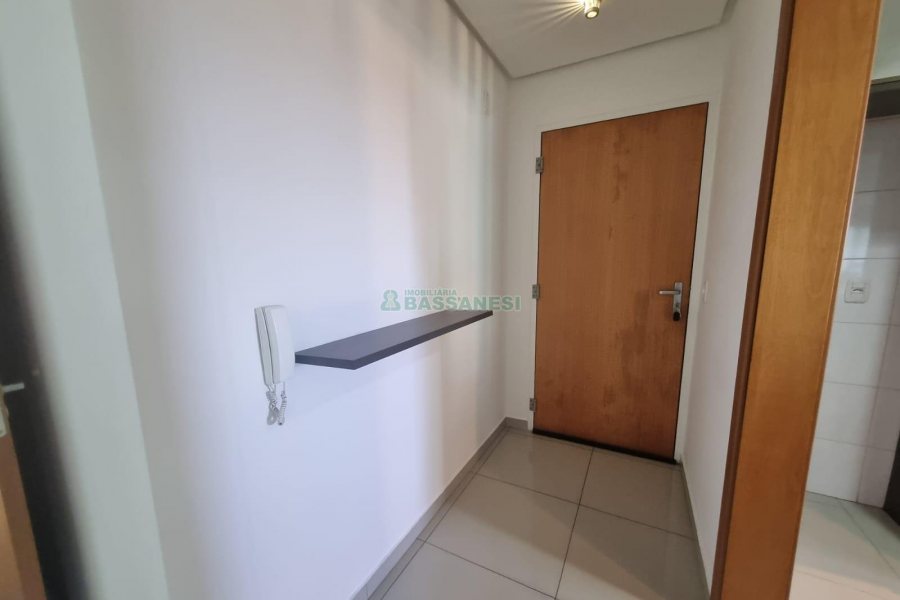 Apartamento com 111m², 3 dormitórios, 2 vagas, no bairro Vinhedos em Caxias do Sul para Alugar