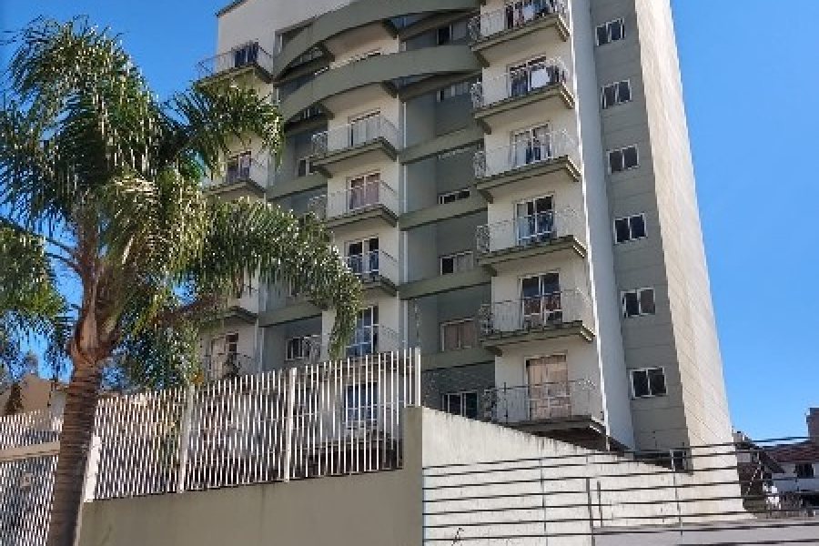 Apto Mobiliado com 32m², 1 dormitório, 1 vaga, no bairro Lourdes em Caxias do Sul para Alugar
