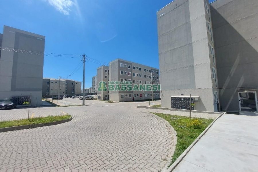 Apartamento com 47m², 2 dormitórios, 1 vaga, no bairro Desvio Rizzo em Caxias do Sul para Alugar