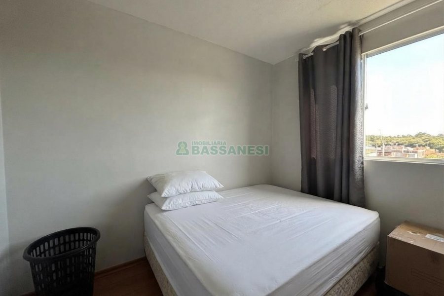 Apartamento com 47m², 2 dormitórios, 1 vaga, no bairro Desvio Rizzo em Caxias do Sul para Alugar