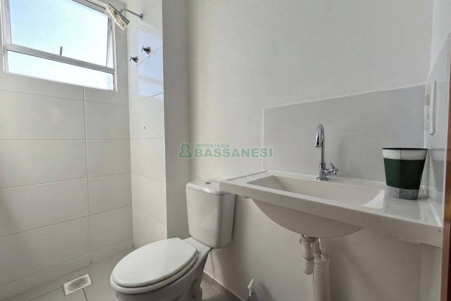 Apartamento com 47m², 2 dormitórios, 1 vaga, no bairro Desvio Rizzo em Caxias do Sul para Alugar