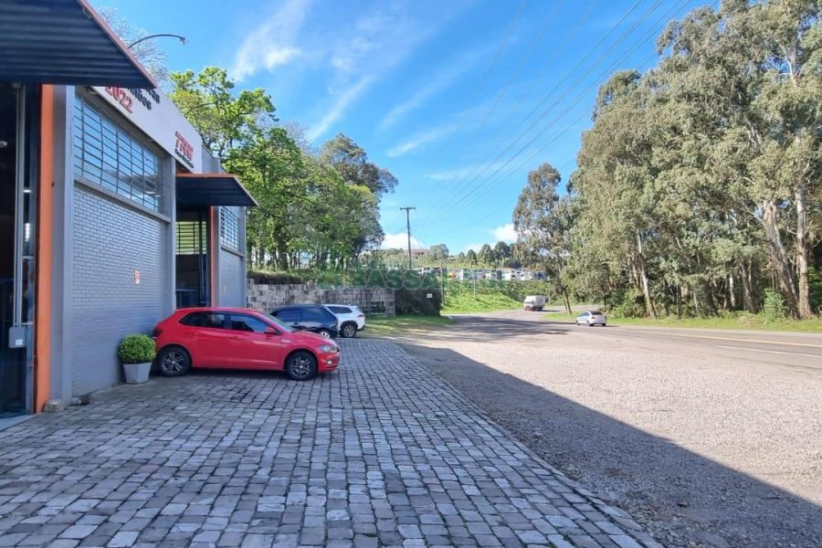 Pavilhão com 535m², no bairro Ana Rech em Caxias do Sul para Comprar