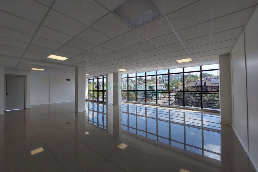 Sala com 97m², 1 vaga, no bairro Floresta em Caxias do Sul para Alugar