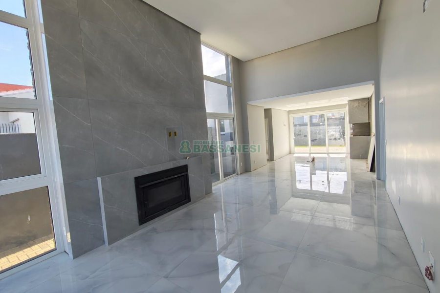 Casa com 180m², 3 dormitórios, 2 vagas, no bairro Bela Vista em Caxias do Sul para Comprar