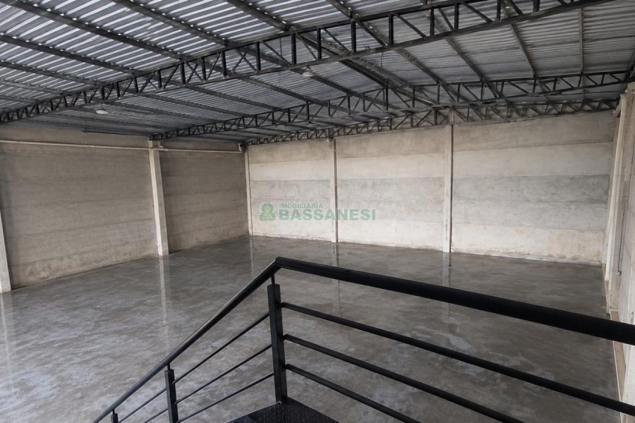 Pavilhão com 276m², no bairro Esplanada em Caxias do Sul para Alugar