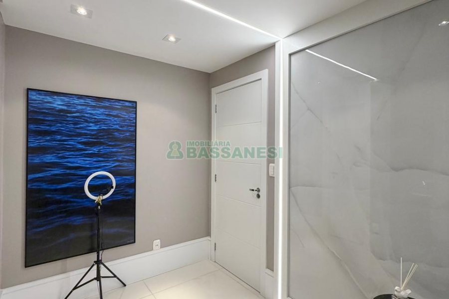 Sala com 48m², 1 vaga, no bairro Centro em Caxias do Sul para Comprar