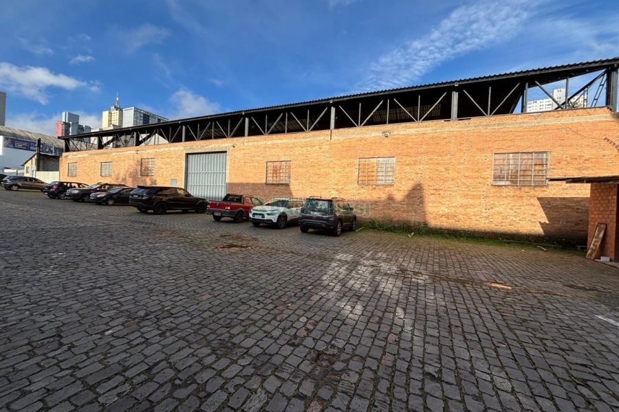 Pavilhão com 1000m², no bairro Exposição em Caxias do Sul para Alugar
