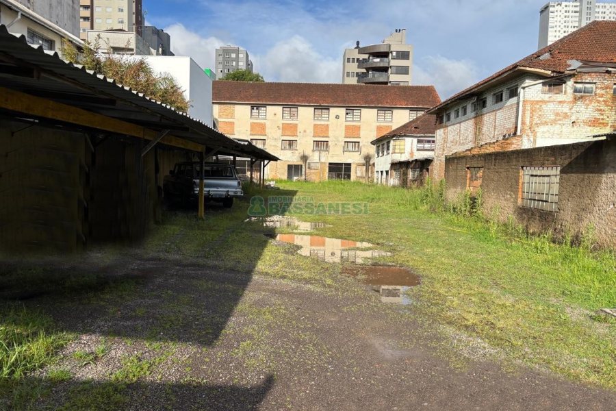 Pavilhão com 1000m², no bairro Exposição em Caxias do Sul para Alugar