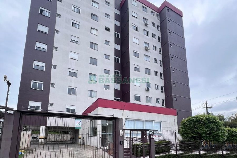 Apto Mobiliado com 48m², 2 dormitórios, 1 vaga, no bairro Vinhedos em Caxias do Sul para Alugar