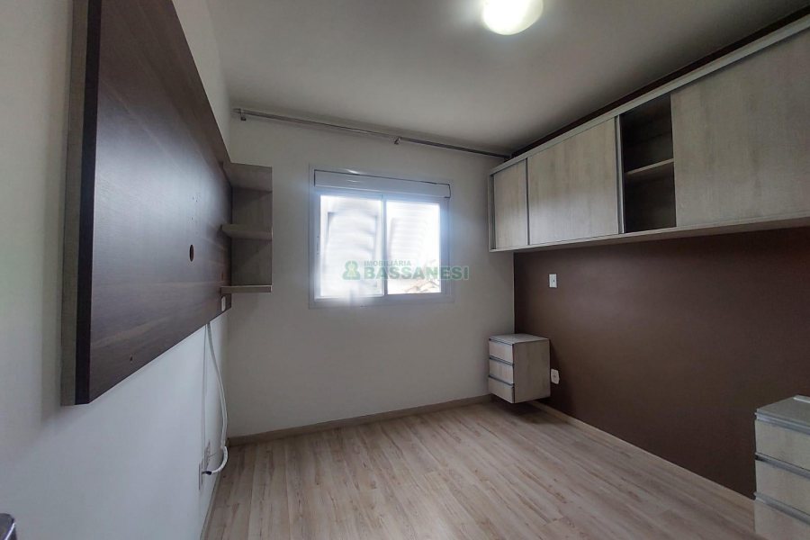 Apto Mobiliado com 48m², 2 dormitórios, 1 vaga, no bairro Vinhedos em Caxias do Sul para Alugar
