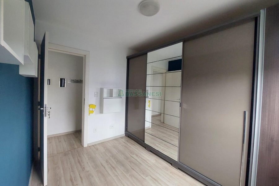 Apto Mobiliado com 48m², 2 dormitórios, 1 vaga, no bairro Vinhedos em Caxias do Sul para Alugar