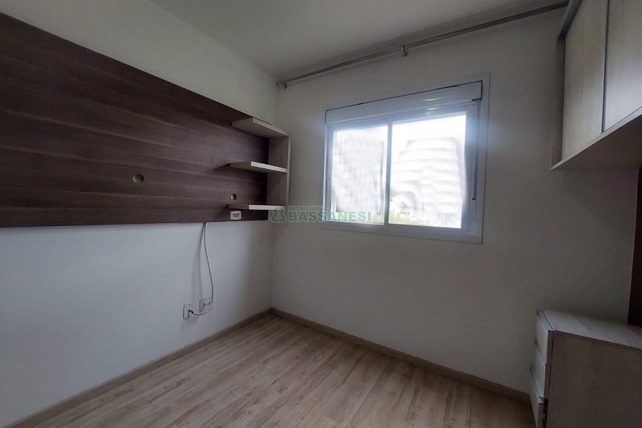 Apto Mobiliado com 48m², 2 dormitórios, 1 vaga, no bairro Vinhedos em Caxias do Sul para Alugar