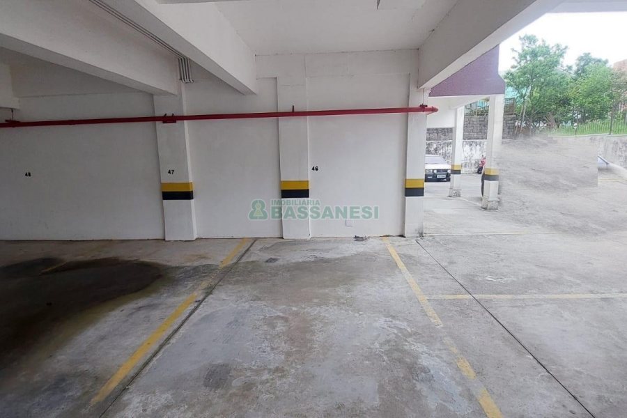 Apto Mobiliado com 48m², 2 dormitórios, 1 vaga, no bairro Vinhedos em Caxias do Sul para Alugar