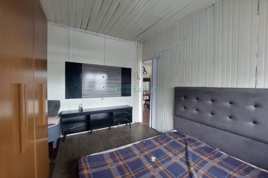 Casa Mobiliada com 90m², 2 dormitórios, no bairro Santa Catarina em Caxias do Sul para Alugar