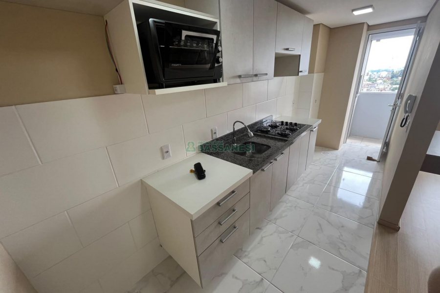 Apartamento com 65m², 2 dormitórios, 1 vaga, no bairro Jardelino Ramos em Caxias do Sul para Comprar