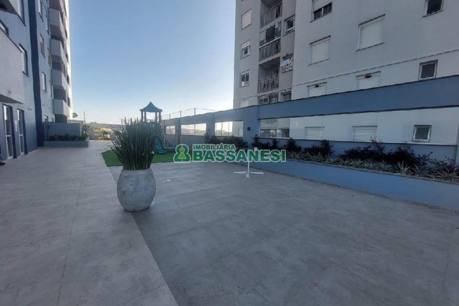 Apartamento com 55m², 2 dormitórios, 1 vaga, no bairro De Lazzer em Caxias do Sul para Alugar