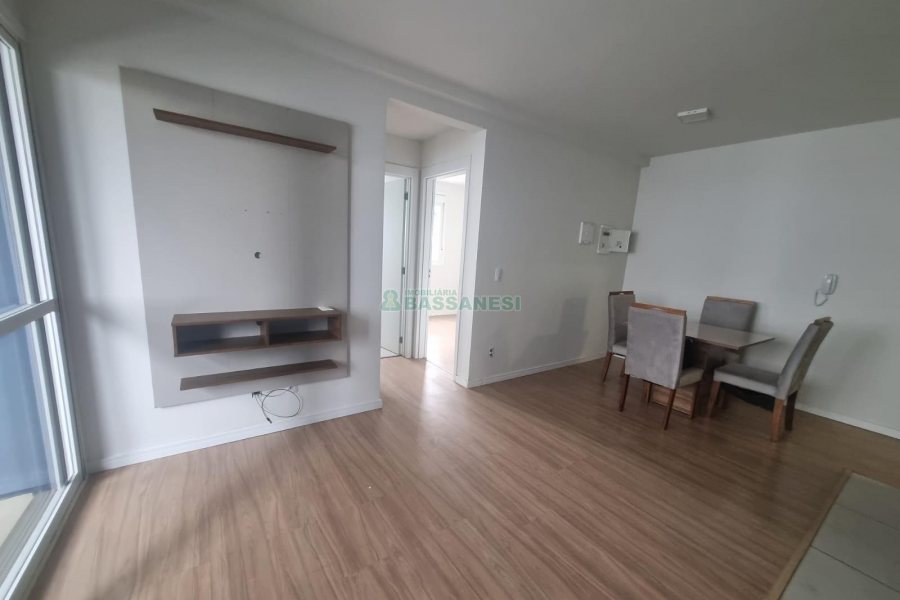 Apartamento com 55m², 2 dormitórios, 1 vaga, no bairro De Lazzer em Caxias do Sul para Alugar