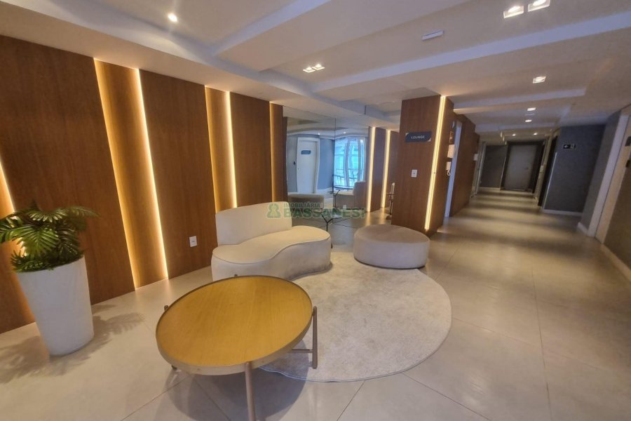 Apartamento com 55m², 2 dormitórios, 1 vaga, no bairro De Lazzer em Caxias do Sul para Alugar
