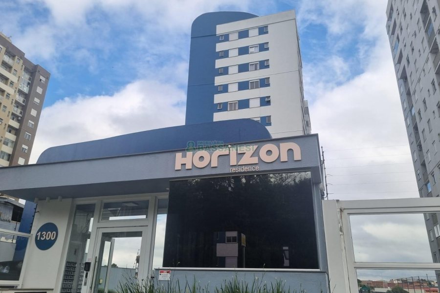 Apartamento com 55m², 2 dormitórios, 1 vaga, no bairro De Lazzer em Caxias do Sul para Alugar