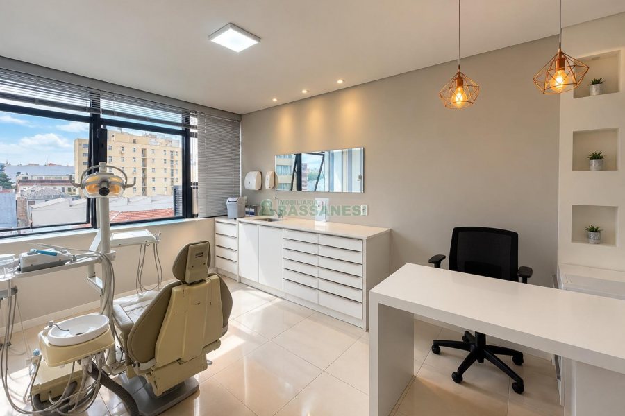 Sala com 105m², 1 vaga, no bairro Centro em Caxias do Sul para Comprar