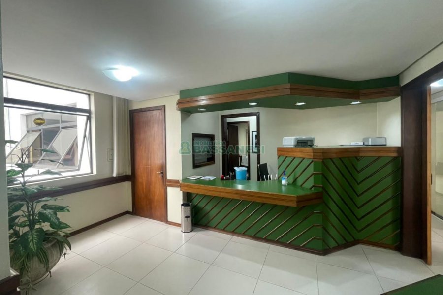 Sala com 105m², 1 vaga, no bairro Centro em Caxias do Sul para Comprar