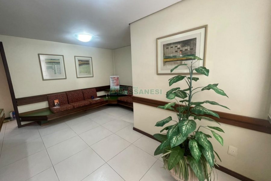 Sala com 105m², 1 vaga, no bairro Centro em Caxias do Sul para Comprar