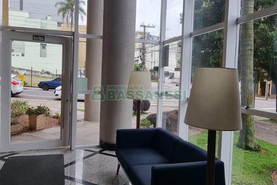 Apartamento com 56m², 1 dormitório, 1 vaga, no bairro Centro em Caxias do Sul para Comprar