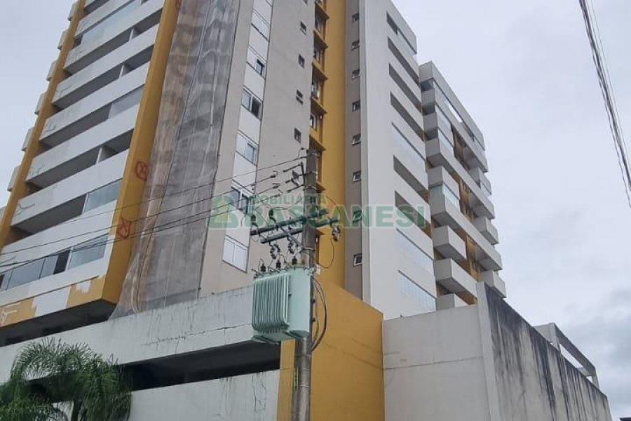 Apartamento com 56m², 1 dormitório, 1 vaga, no bairro Centro em Caxias do Sul para Comprar