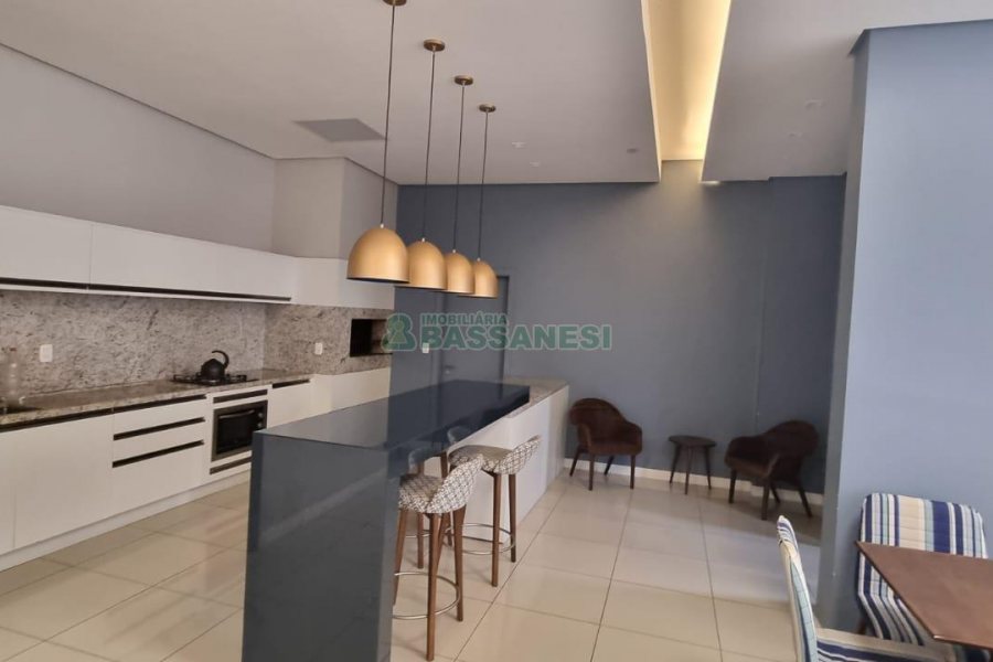 Apartamento com 56m², 1 dormitório, 1 vaga, no bairro Centro em Caxias do Sul para Comprar