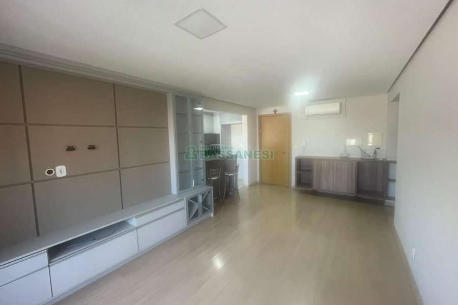 Apartamento com 56m², 1 dormitório, 1 vaga, no bairro Centro em Caxias do Sul para Comprar