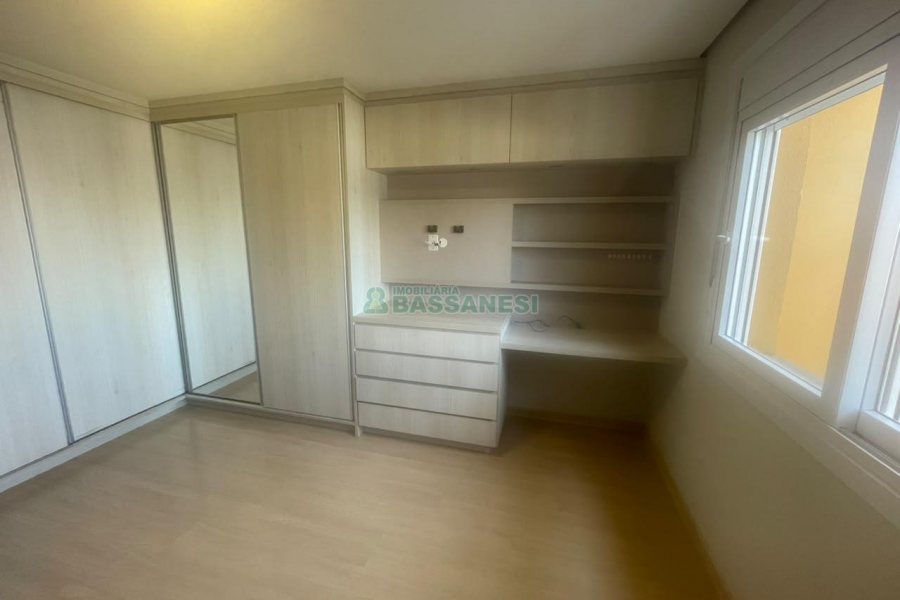 Apartamento com 56m², 1 dormitório, 1 vaga, no bairro Centro em Caxias do Sul para Comprar