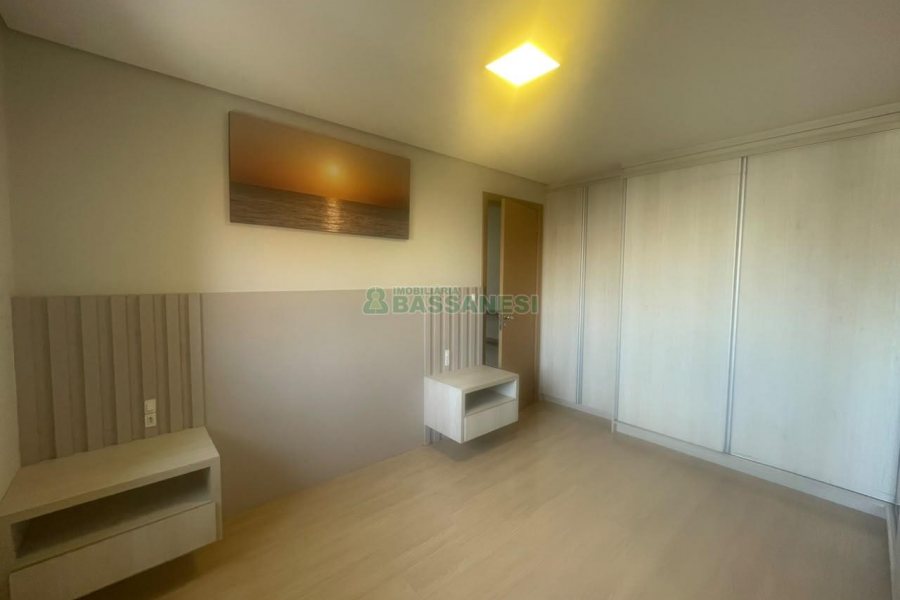 Apartamento com 56m², 1 dormitório, 1 vaga, no bairro Centro em Caxias do Sul para Comprar