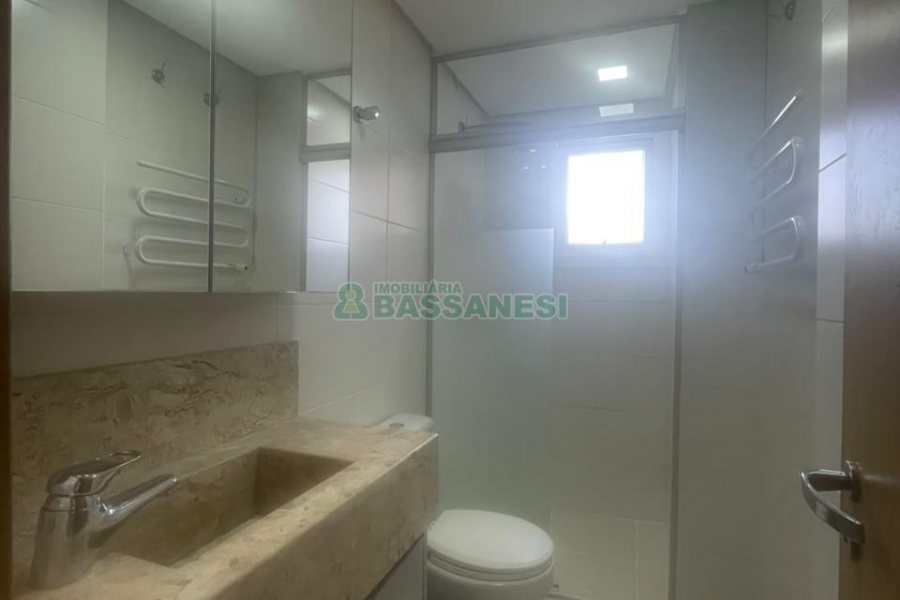 Apartamento com 56m², 1 dormitório, 1 vaga, no bairro Centro em Caxias do Sul para Comprar