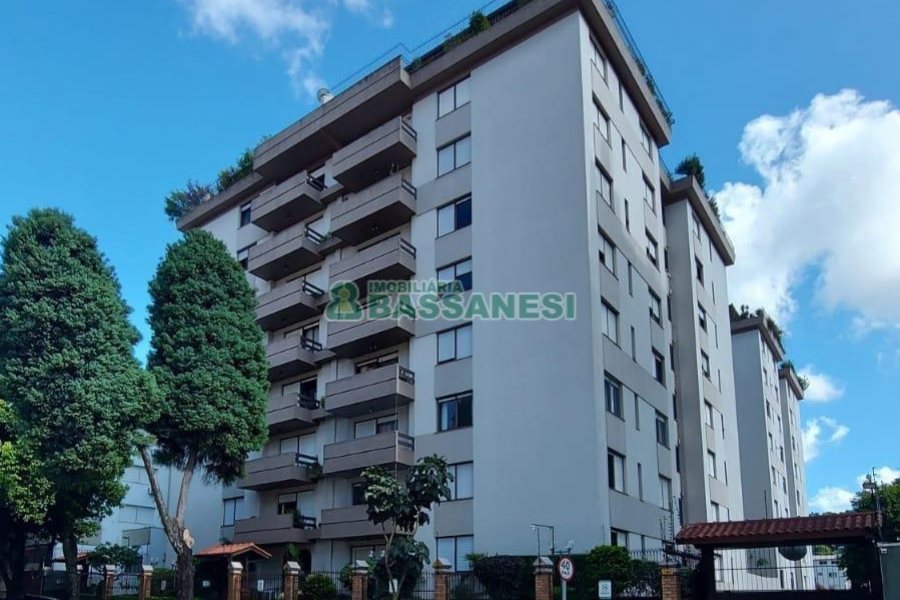 Apto Mobiliado com 250m², 4 dormitórios, 3 vagas, no bairro Centro em Caxias do Sul para Alugar