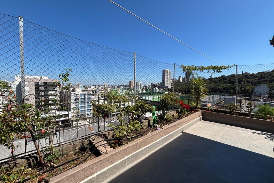Apto Mobiliado com 250m², 4 dormitórios, 3 vagas, no bairro Centro em Caxias do Sul para Alugar