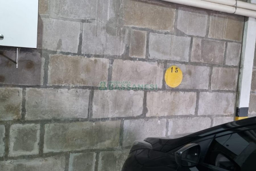 Apartamento com 96m², 3 dormitórios, 2 vagas, no bairro Madureira em Caxias do Sul para Comprar