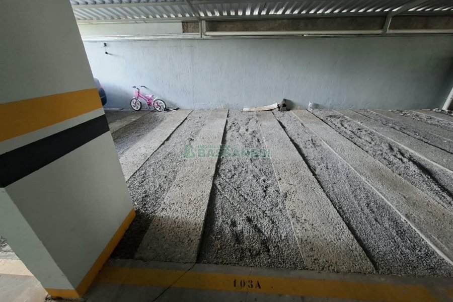 Apartamento com 76m², 2 dormitórios, 1 vaga, no bairro Vila Verde em Caxias do Sul para Comprar