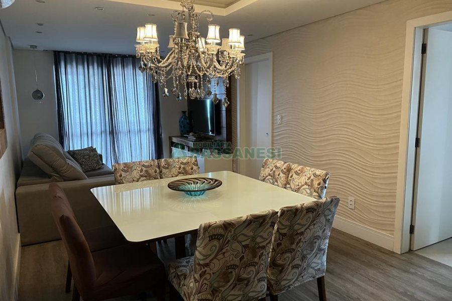 Apartamento com 94m², 3 dormitórios, 2 vagas, no bairro Rio Branco em Caxias do Sul para Comprar