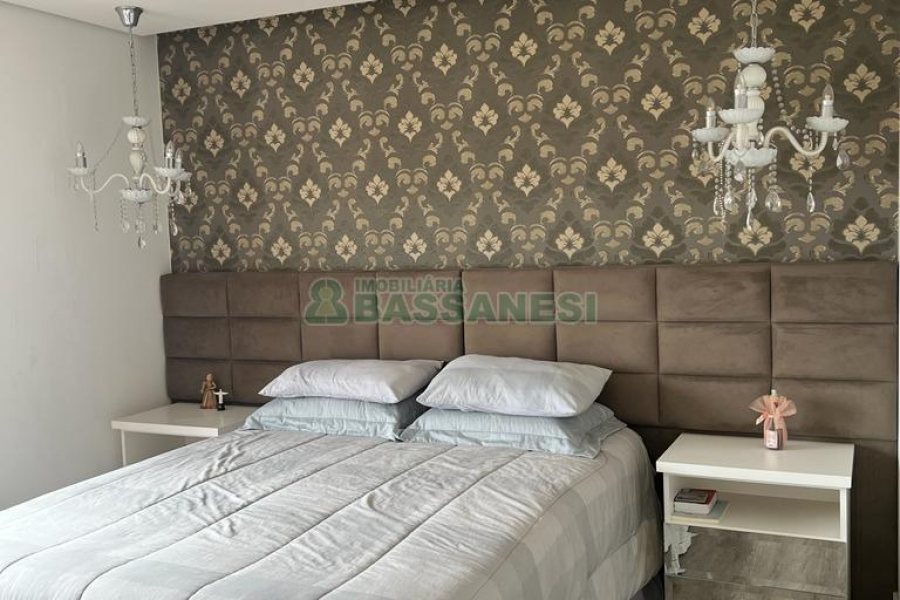 Apartamento com 94m², 3 dormitórios, 2 vagas, no bairro Rio Branco em Caxias do Sul para Comprar