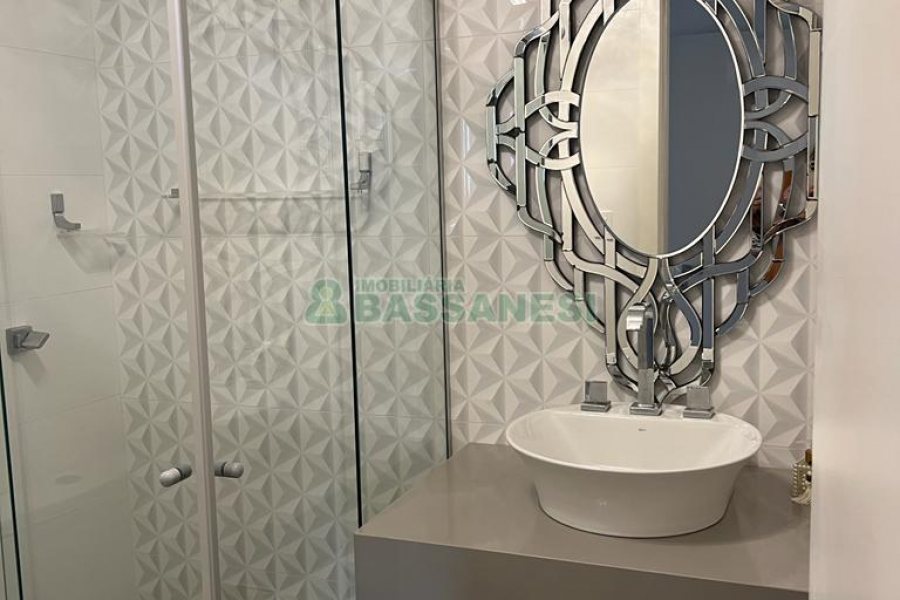 Apartamento com 94m², 3 dormitórios, 2 vagas, no bairro Rio Branco em Caxias do Sul para Comprar