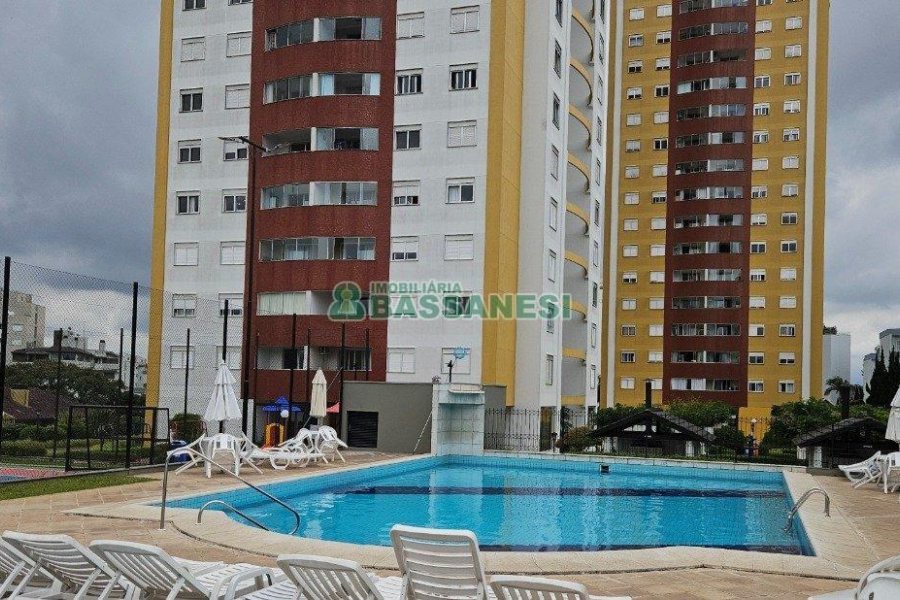 Apartamento com 94m², 3 dormitórios, 2 vagas, no bairro Rio Branco em Caxias do Sul para Comprar