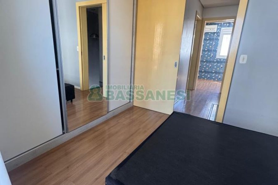 Sobrado com 61m², 2 dormitórios, no bairro Cidade Nova em Caxias do Sul para Alugar
