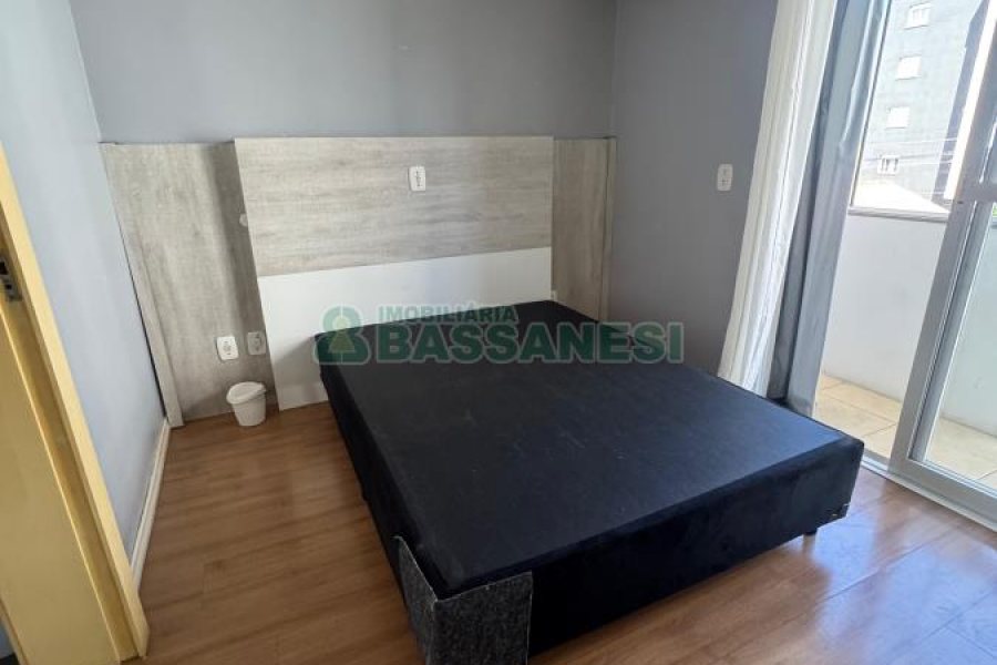 Sobrado com 61m², 2 dormitórios, no bairro Cidade Nova em Caxias do Sul para Alugar