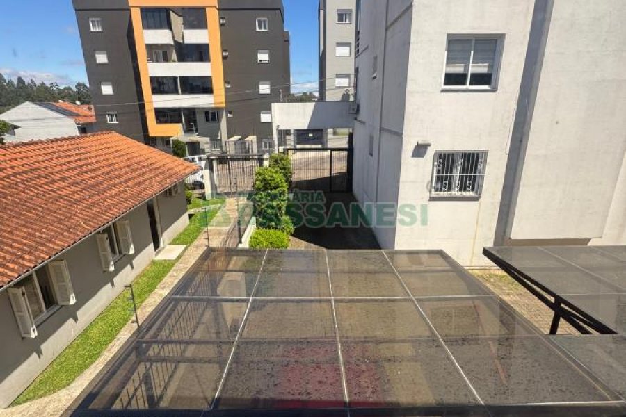 Sobrado com 61m², 2 dormitórios, no bairro Cidade Nova em Caxias do Sul para Alugar