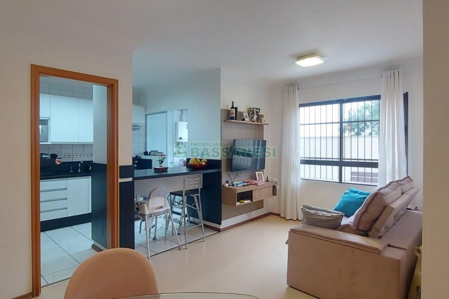 Apartamento com 65m², 2 dormitórios, 1 vaga, no bairro Pio X em Caxias do Sul para Alugar