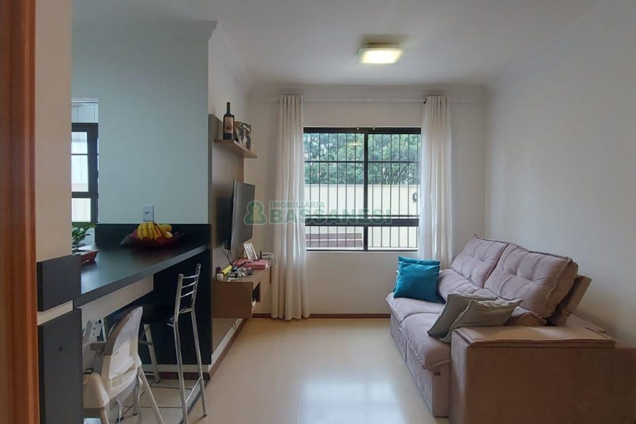 Apartamento com 65m², 2 dormitórios, 1 vaga, no bairro Pio X em Caxias do Sul para Alugar
